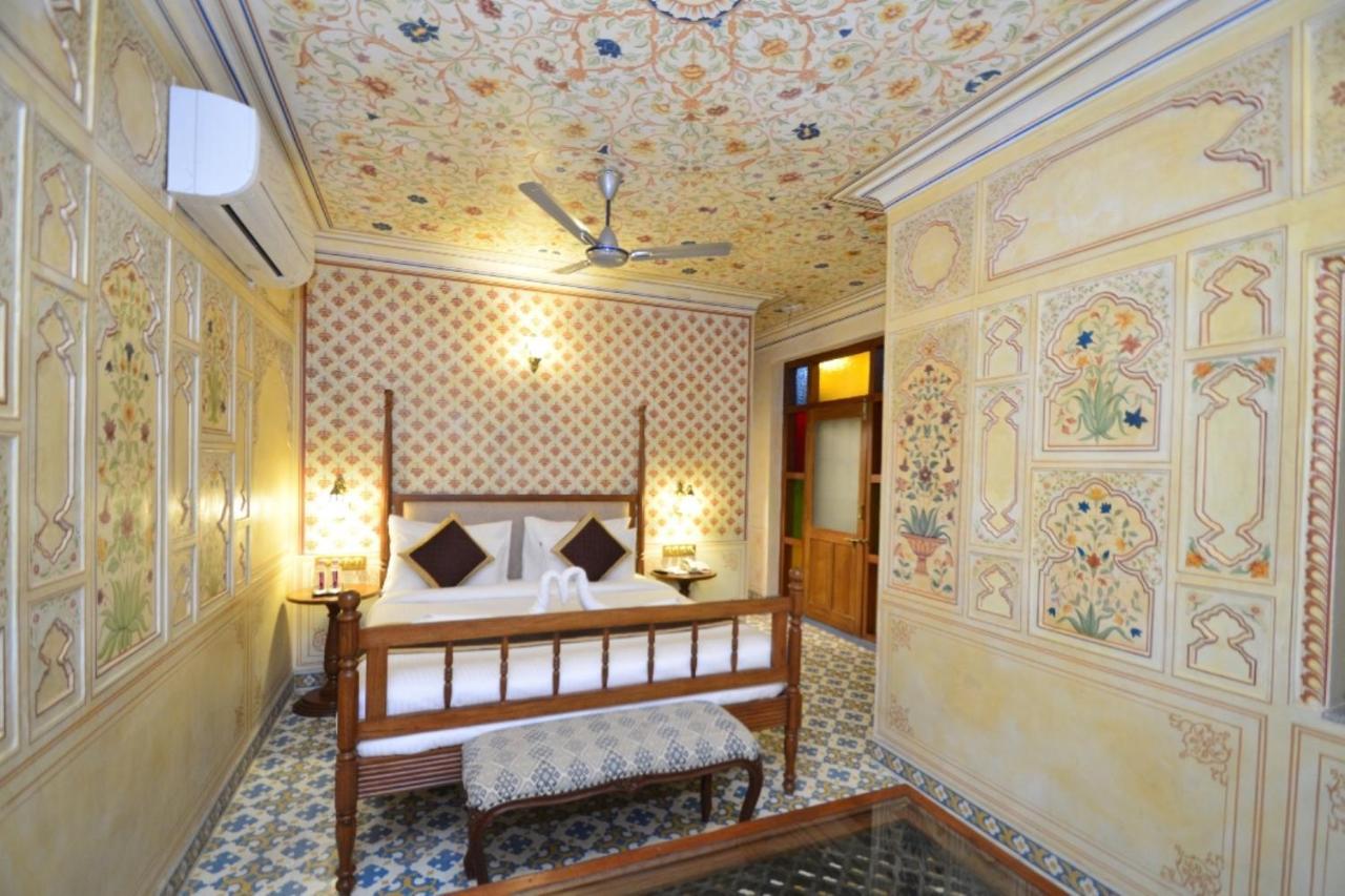 Nirbana Palace - A Heritage Hotel And Spa Jaipur Eksteriør bilde