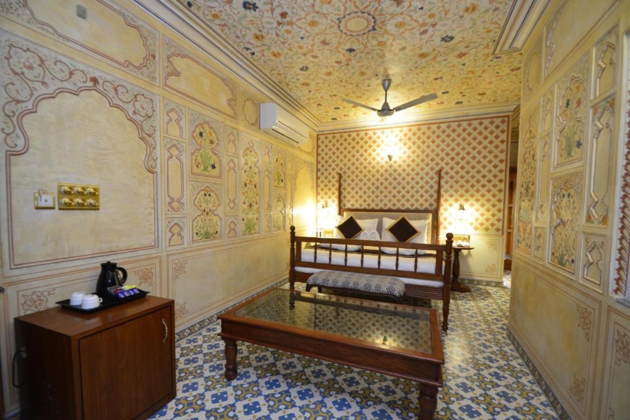 Nirbana Palace - A Heritage Hotel And Spa Jaipur Eksteriør bilde