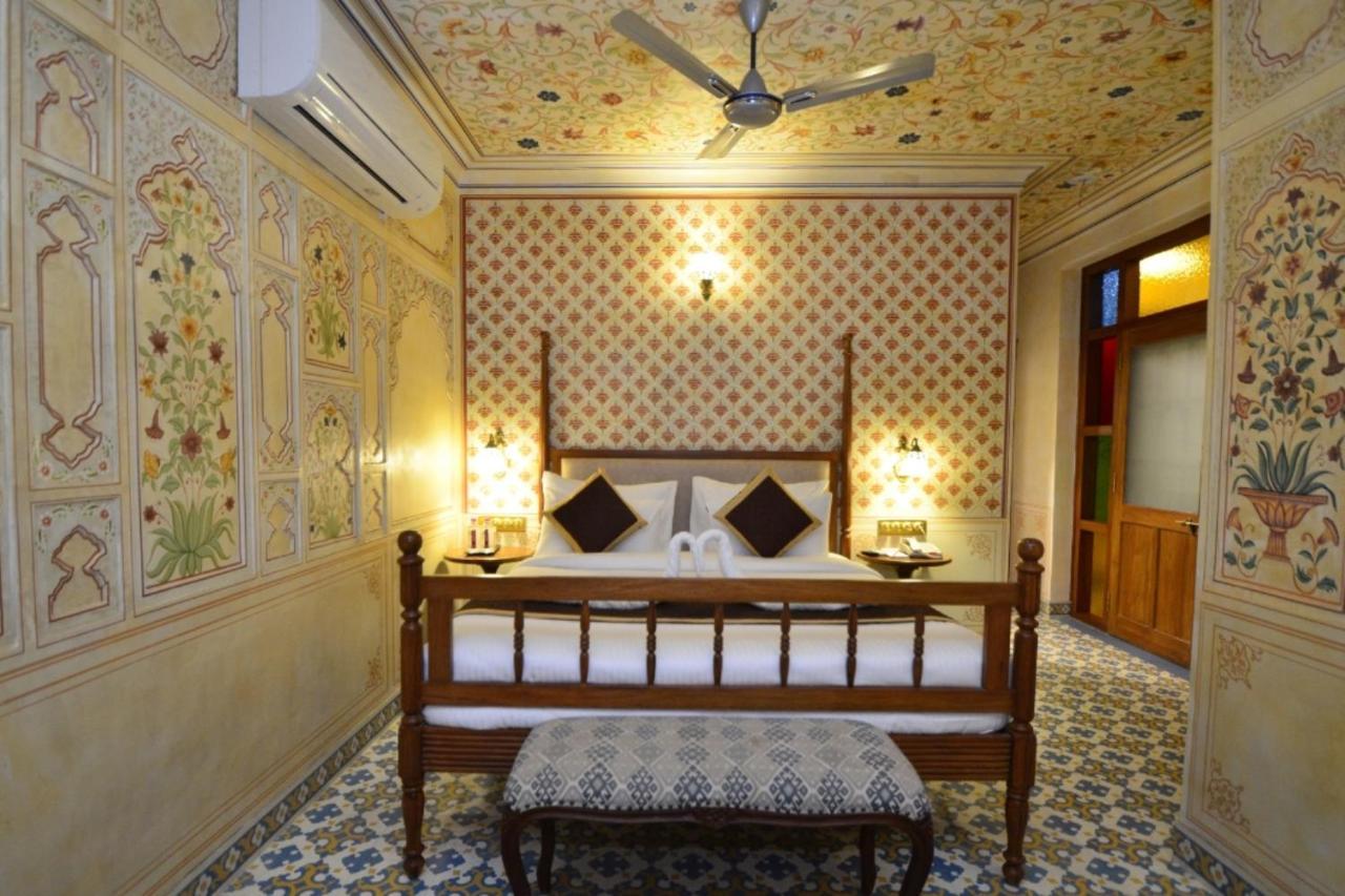 Nirbana Palace - A Heritage Hotel And Spa Jaipur Eksteriør bilde