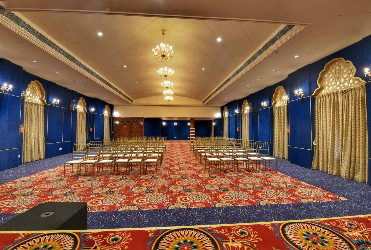 Nirbana Palace - A Heritage Hotel And Spa Jaipur Eksteriør bilde