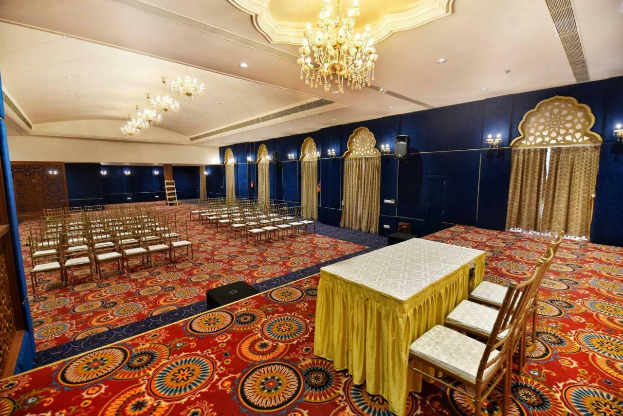 Nirbana Palace - A Heritage Hotel And Spa Jaipur Eksteriør bilde
